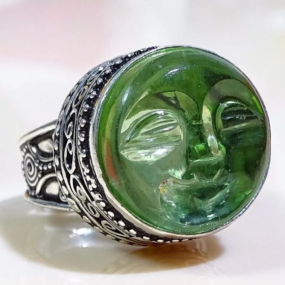 Jewelry - GREEN silver plated RING carved FACE boho JEWELRY